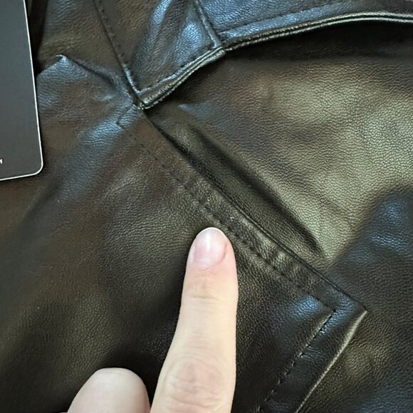 pretty little thing black tall faux leather drop shoulder button down trench 8 - Picture 5 of 10